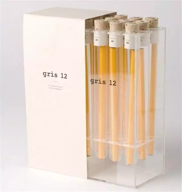 看著像試管，其實(shí)是鉛筆的包裝